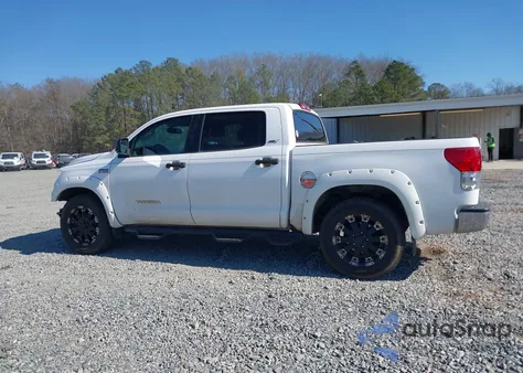 2012 Toyota Tundra Grade 5.7L V8 z USA, uszkodzony, nr VIN 5TFDW5F18CX255004
